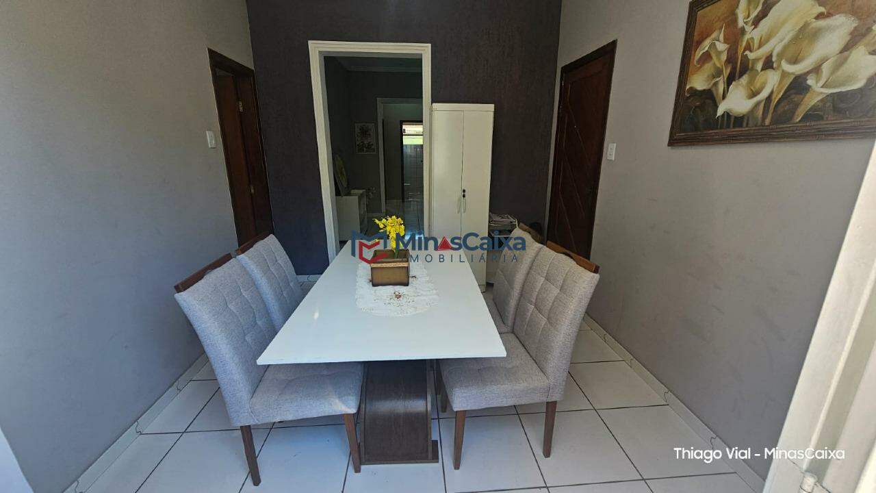 Casa à venda com 3 quartos, 188m² - Foto 3