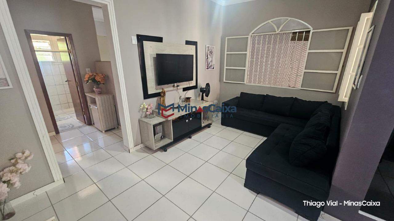 Casa à venda com 3 quartos, 188m² - Foto 5