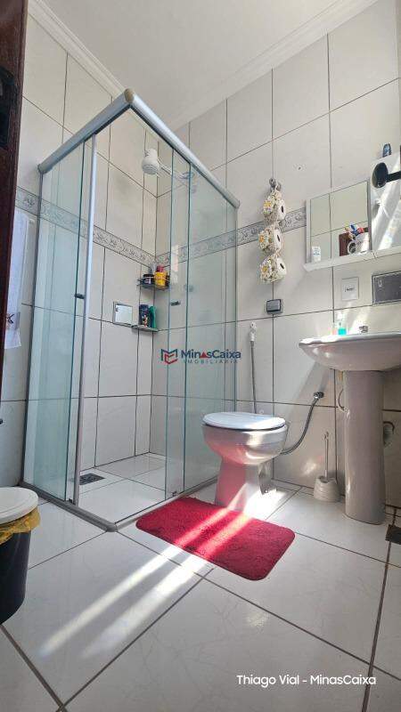 Casa à venda com 3 quartos, 188m² - Foto 13