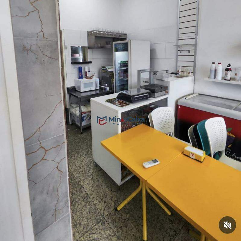 Prédio Inteiro à venda, 300m² - Foto 3