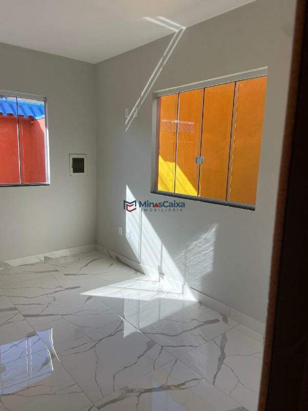 Casa à venda com 3 quartos, 288m² - Foto 8