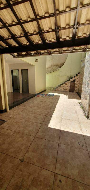 Casa à venda com 3 quartos, 200m² - Foto 21