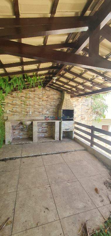 Casa à venda com 3 quartos, 200m² - Foto 25