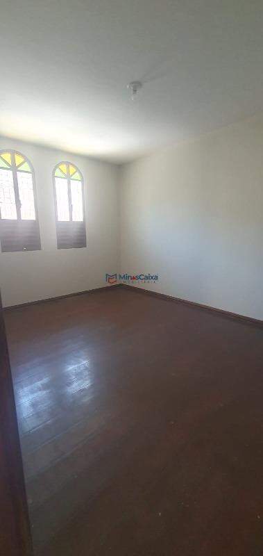 Casa à venda com 3 quartos, 200m² - Foto 6
