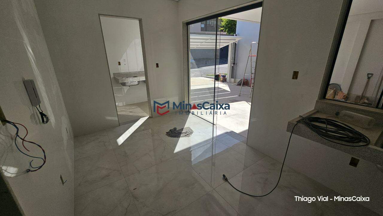 Casa à venda com 3 quartos, 160m² - Foto 7