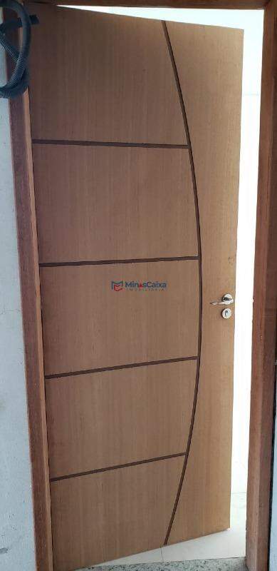 Apartamento à venda com 2 quartos, 140m² - Foto 2