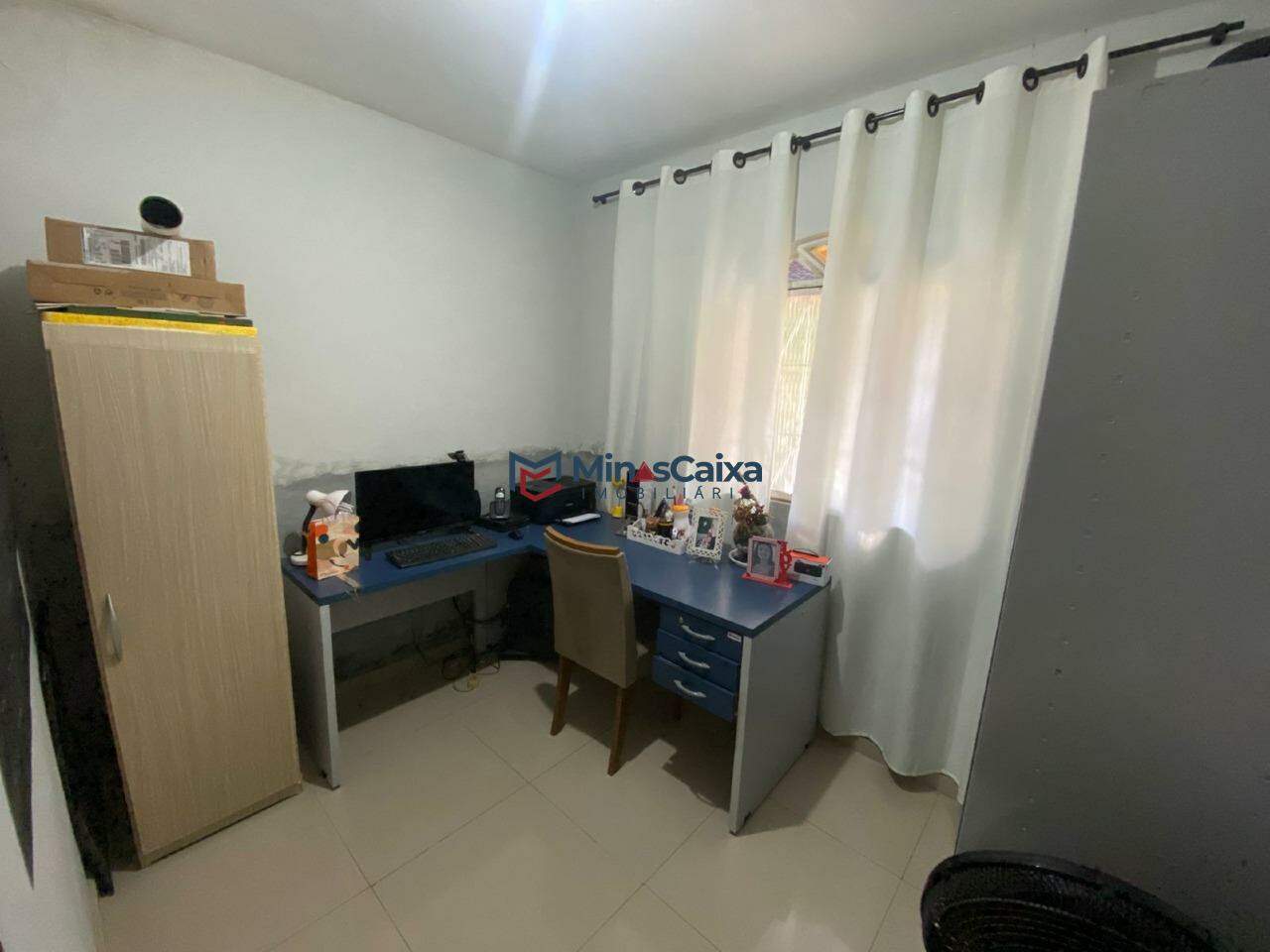 Casa à venda com 5 quartos, 250m² - Foto 14