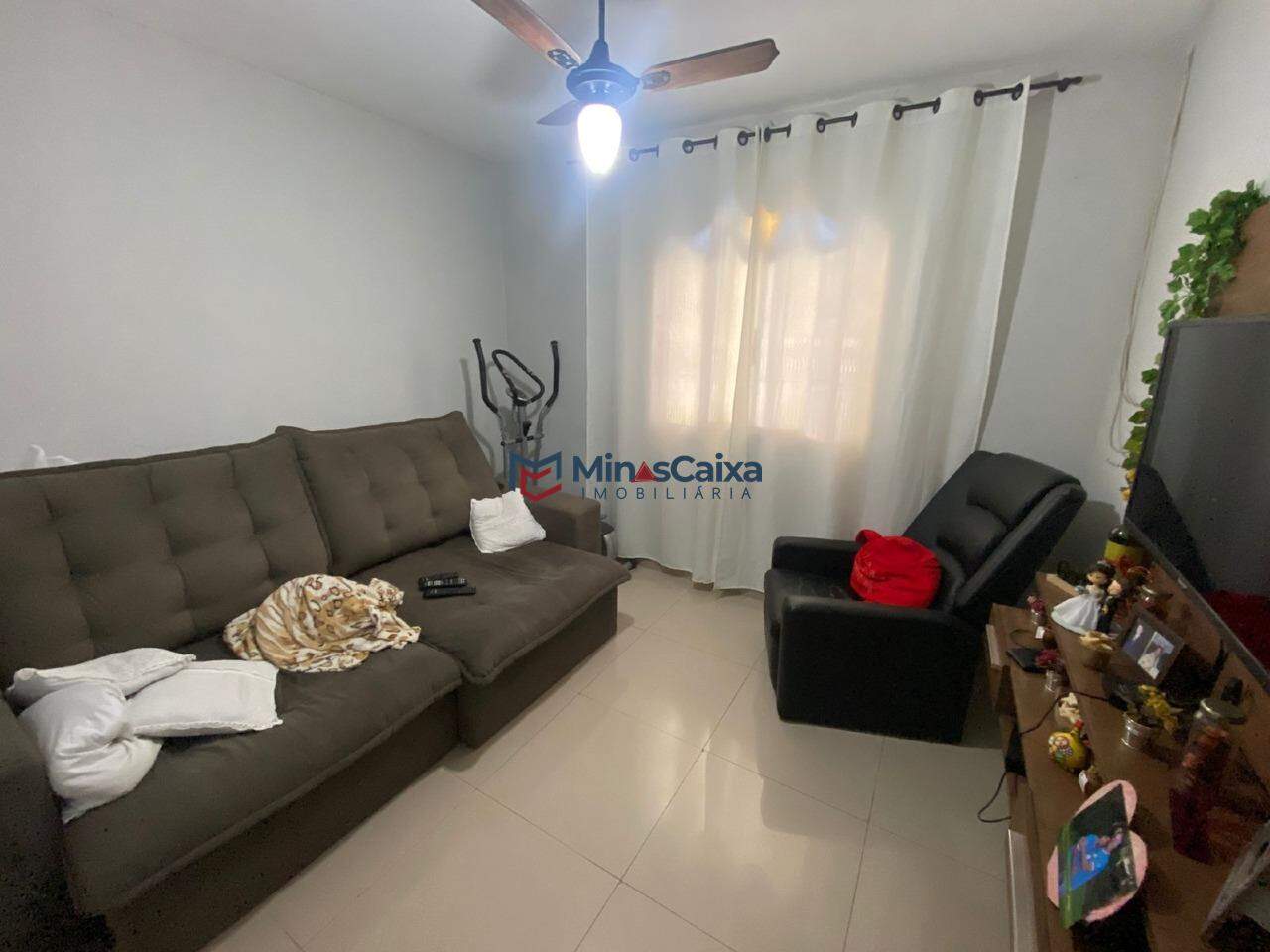 Casa à venda com 5 quartos, 250m² - Foto 8