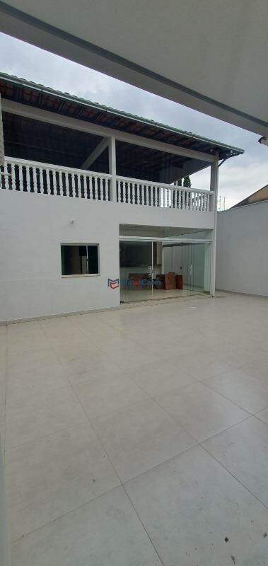 Casa para alugar com 4 quartos, 350m² - Foto 19