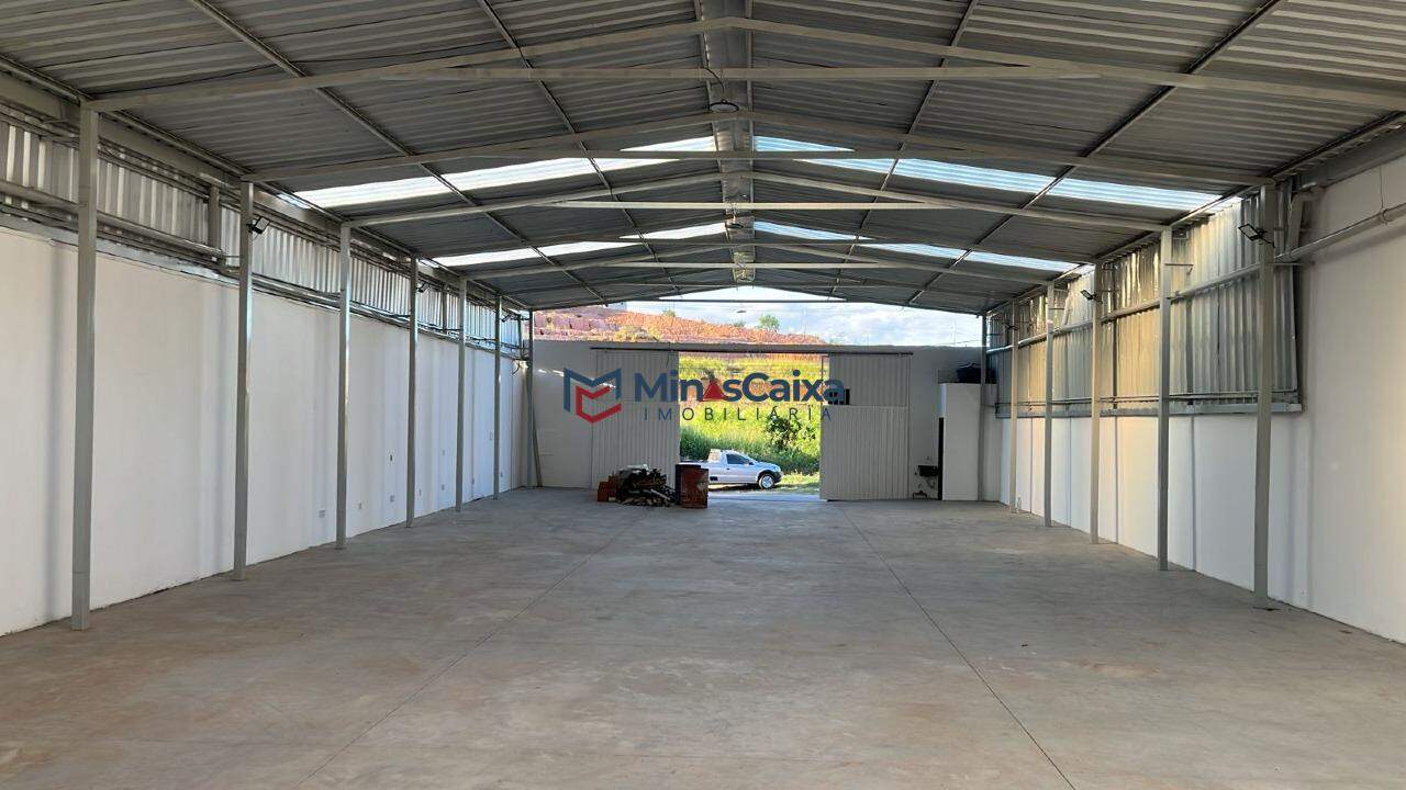 Depósito-Galpão-Armazém para alugar, 360m² - Foto 2