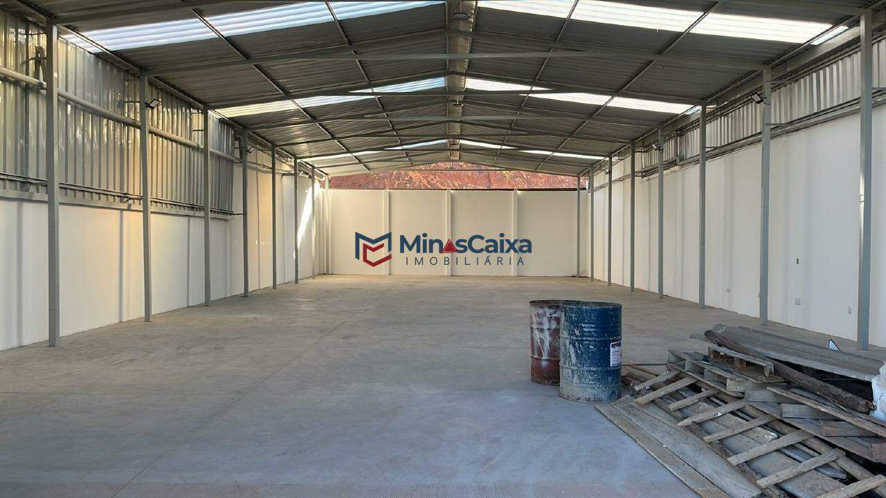 Depósito-Galpão-Armazém para alugar, 360m² - Foto 4