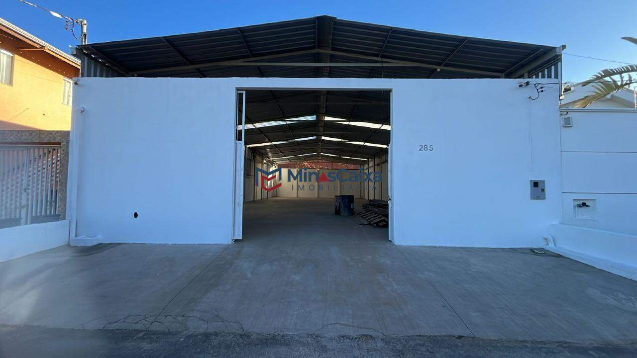 Depósito-Galpão-Armazém para alugar, 360m² - Foto 1