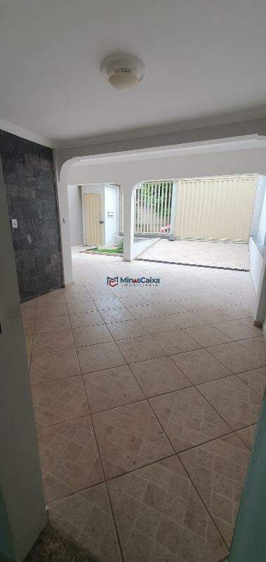 Casa para alugar com 5 quartos - Foto 4