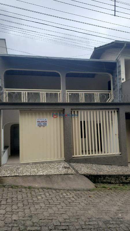 Casa para alugar com 5 quartos - Foto 1