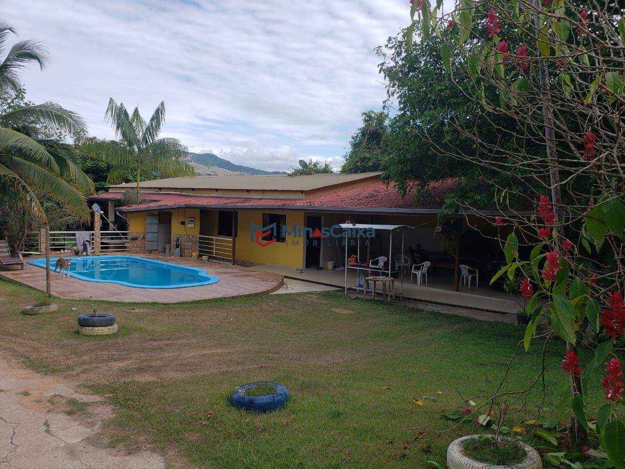 Casa à venda com 5 quartos, 270m² - Foto 10