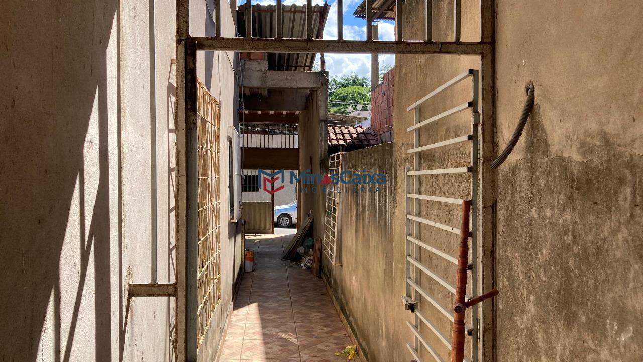 Casa à venda com 2 quartos, 120m² - Foto 5