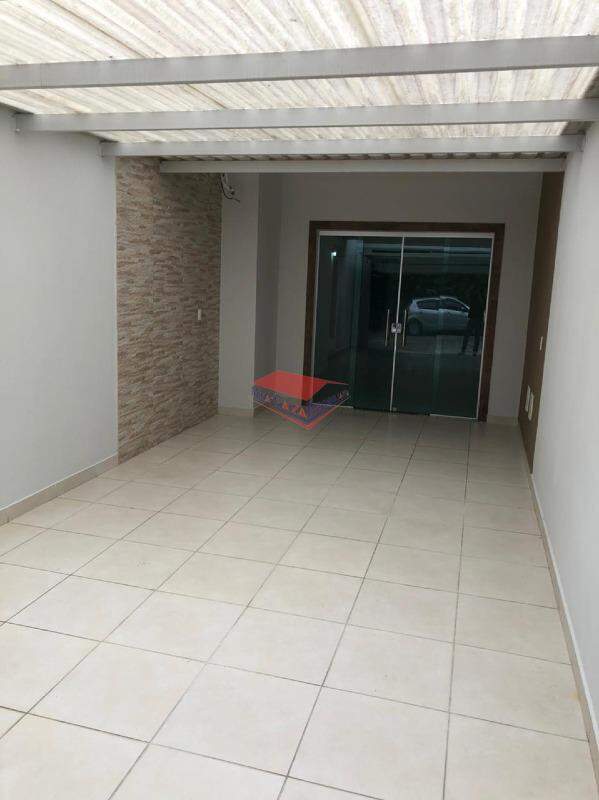 Casa à venda com 3 quartos, 110m² - Foto 2