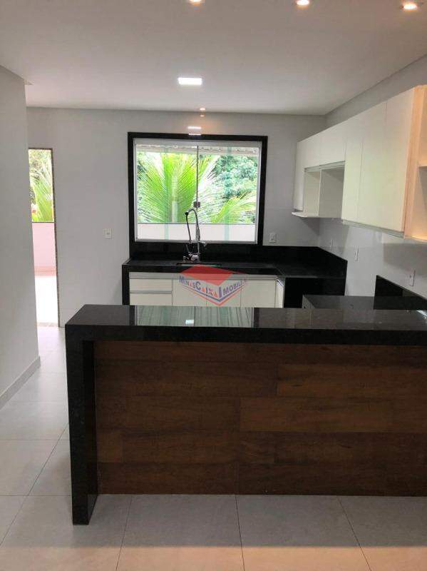 Casa à venda com 3 quartos, 110m² - Foto 14