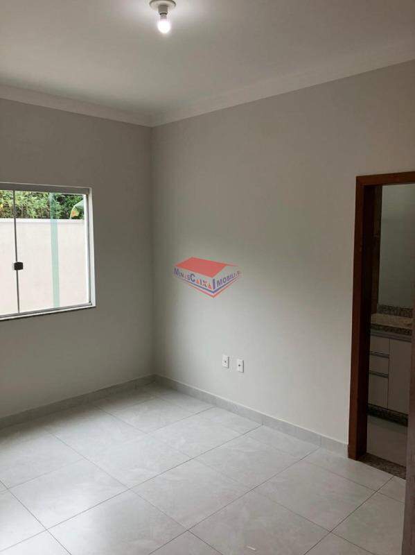 Casa à venda com 3 quartos, 110m² - Foto 8