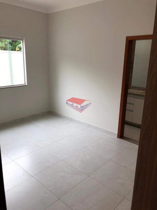 Casa à venda com 3 quartos, 110m² - Foto 9