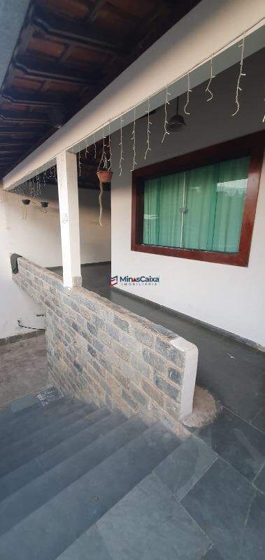 Casa para alugar com 4 quartos - Foto 2