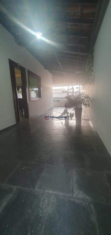 Casa para alugar com 4 quartos - Foto 4