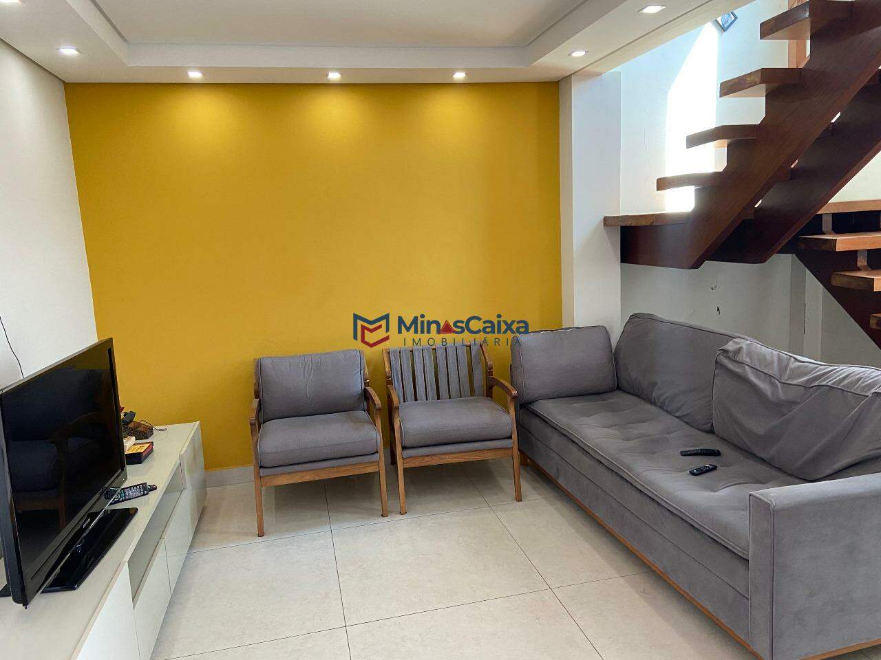 Casa à venda com 4 quartos, 250m² - Foto 7