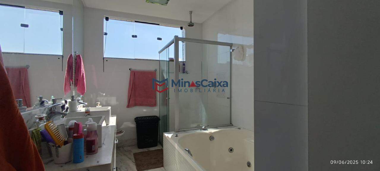 Cobertura à venda com 4 quartos, 280m² - Foto 11