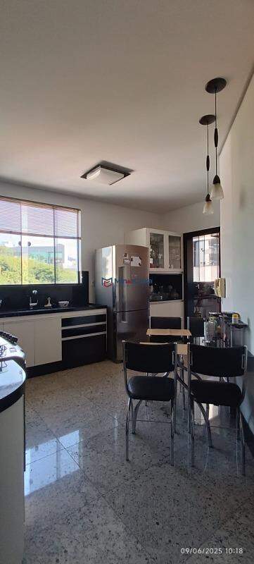 Cobertura à venda com 4 quartos, 280m² - Foto 5