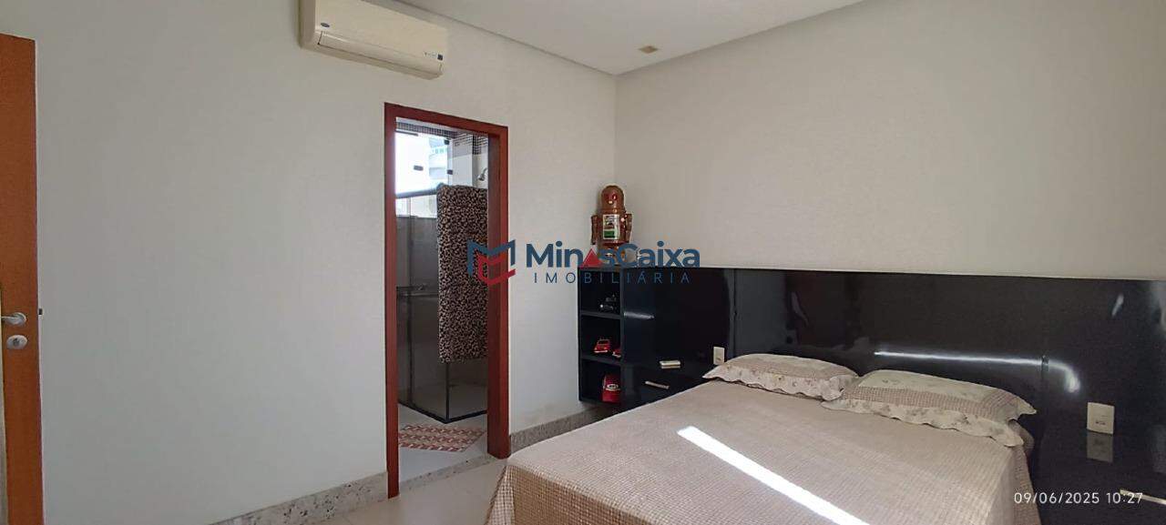 Cobertura à venda com 4 quartos, 280m² - Foto 14
