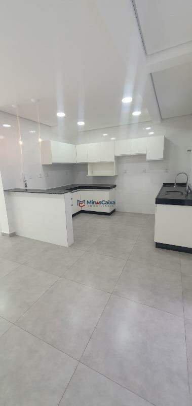 Casa para alugar com 3 quartos, 120m² - Foto 7