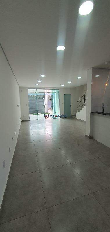 Casa para alugar com 3 quartos, 120m² - Foto 1