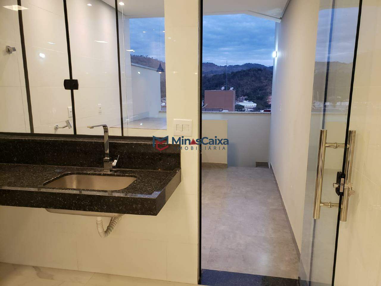 Casa à venda com 3 quartos, 112m² - Foto 3