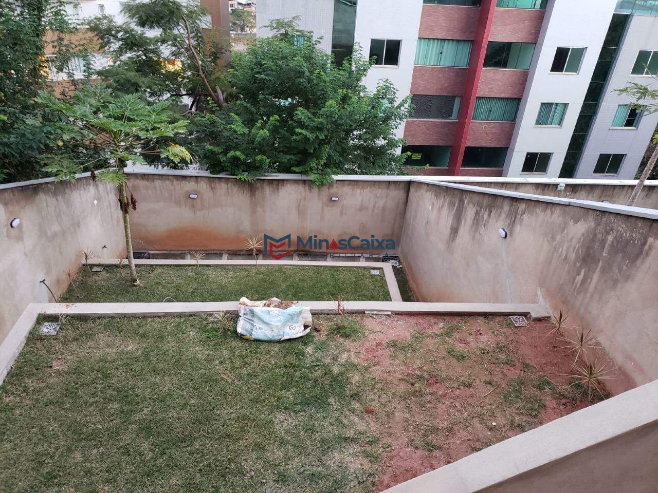 Casa à venda com 3 quartos, 112m² - Foto 10