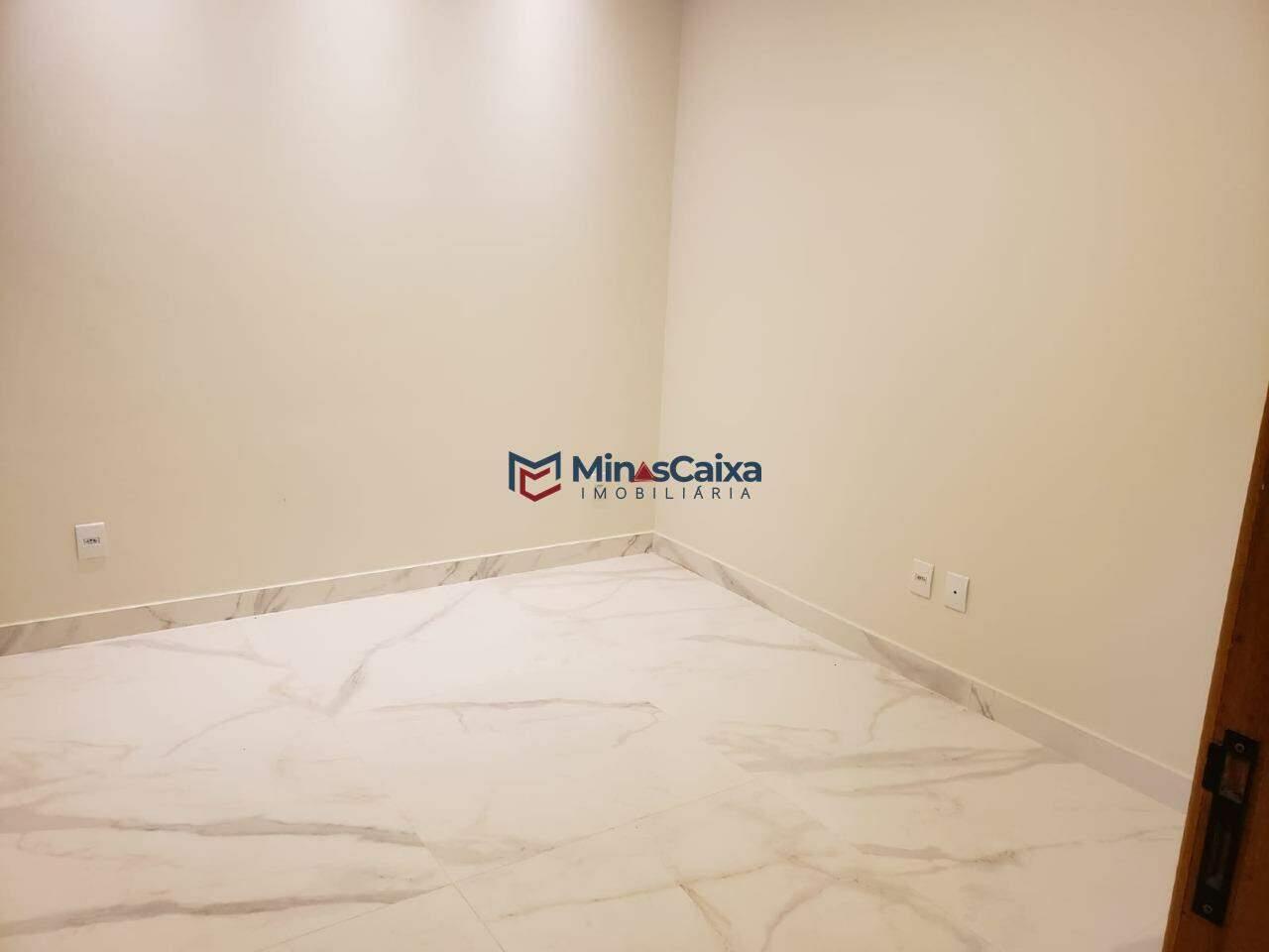 Casa à venda com 3 quartos, 112m² - Foto 6