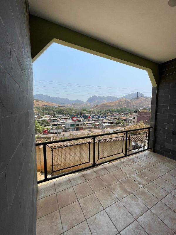 Casa à venda com 3 quartos, 161m² - Foto 4