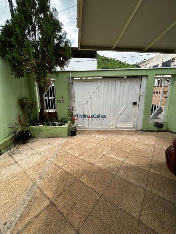 Casa à venda com 4 quartos, 150m² - Foto 16