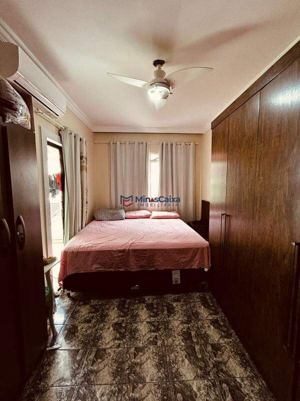 Casa à venda com 4 quartos, 150m² - Foto 10