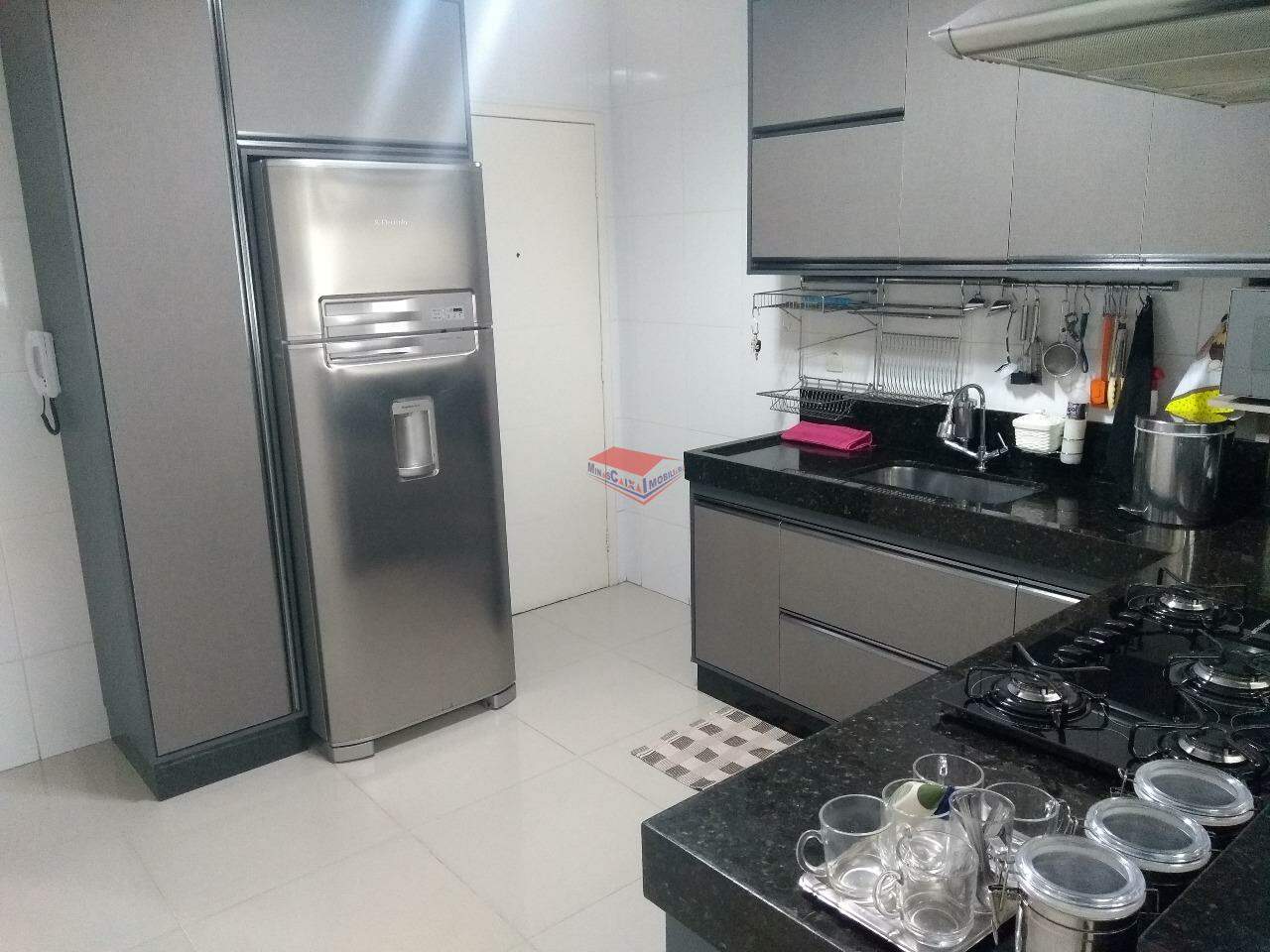 Apartamento à venda com 3 quartos, 127m² - Foto 13