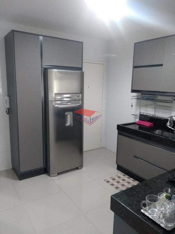 Apartamento à venda com 3 quartos, 127m² - Foto 12