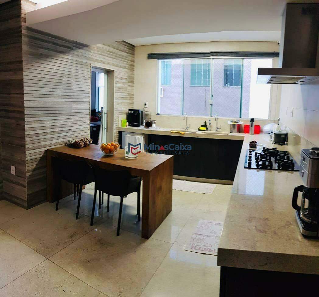 Apartamento à venda com 4 quartos, 150m² - Foto 1