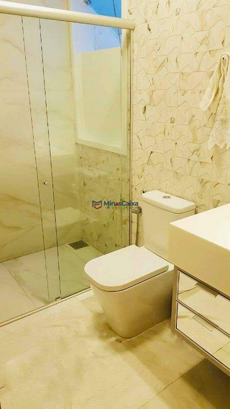 Apartamento à venda com 4 quartos, 150m² - Foto 15