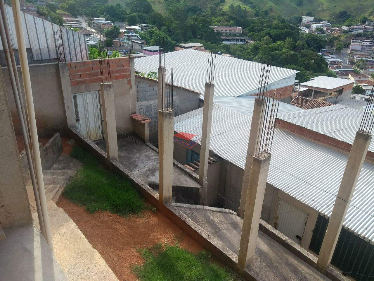 Casa à venda com 6 quartos, 328m² - Foto 15