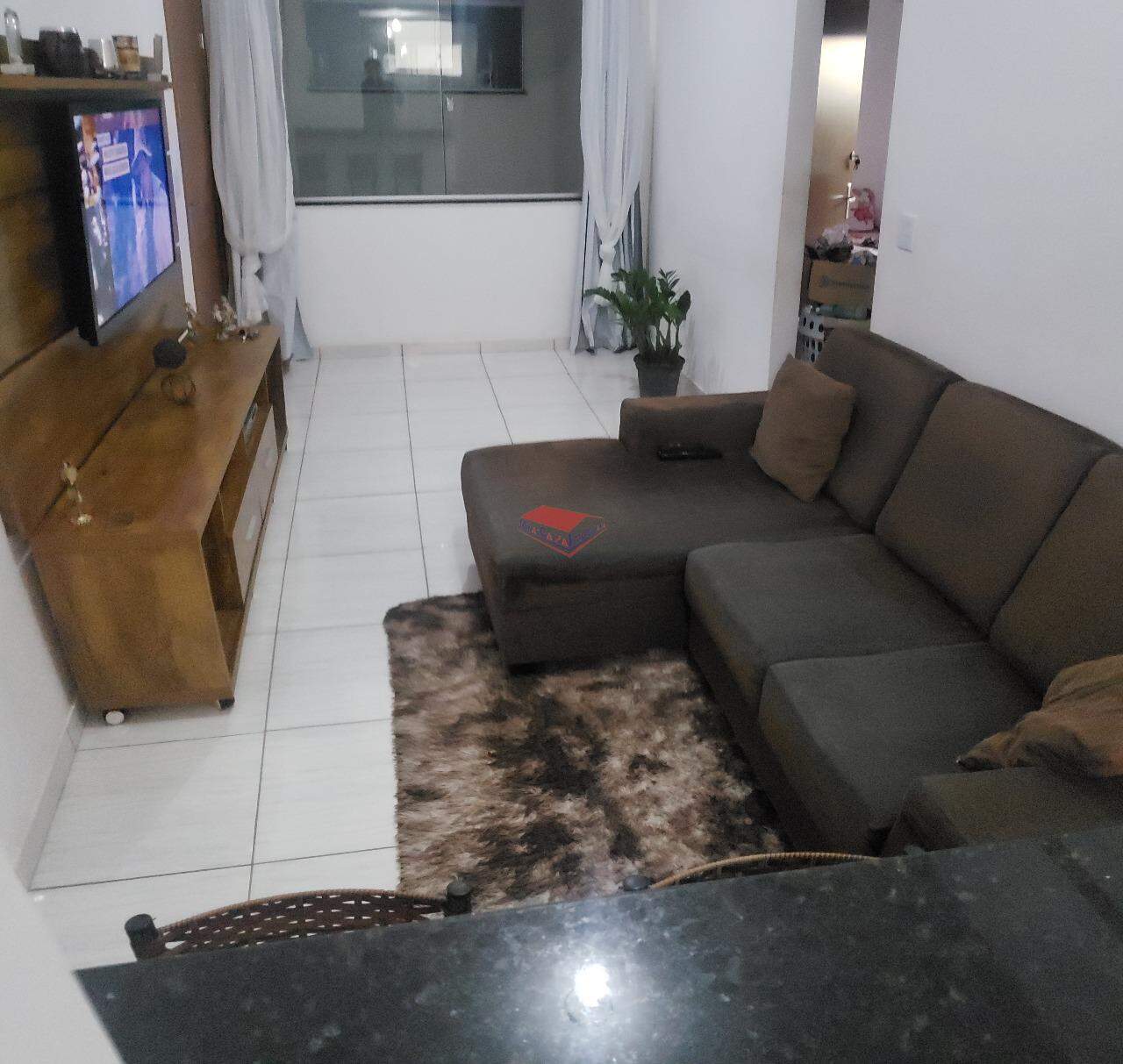 Apartamento à venda com 2 quartos, 66m² - Foto 2