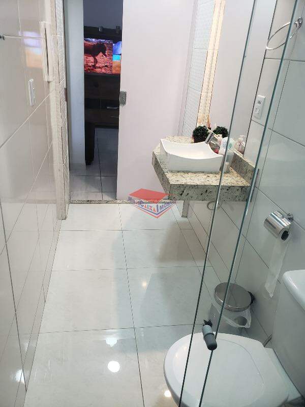 Apartamento à venda com 2 quartos, 66m² - Foto 18