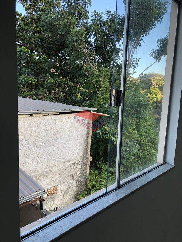 Casa à venda com 3 quartos, 96m² - Foto 3