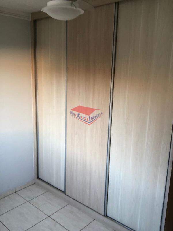 Casa à venda com 3 quartos, 96m² - Foto 9