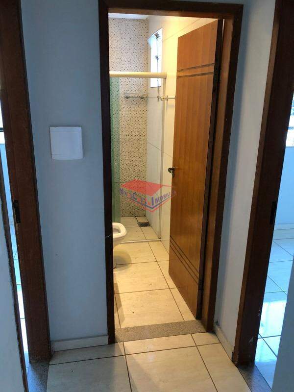 Casa à venda com 3 quartos, 96m² - Foto 14