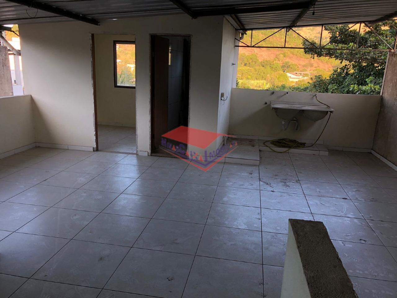 Casa à venda com 3 quartos, 96m² - Foto 18