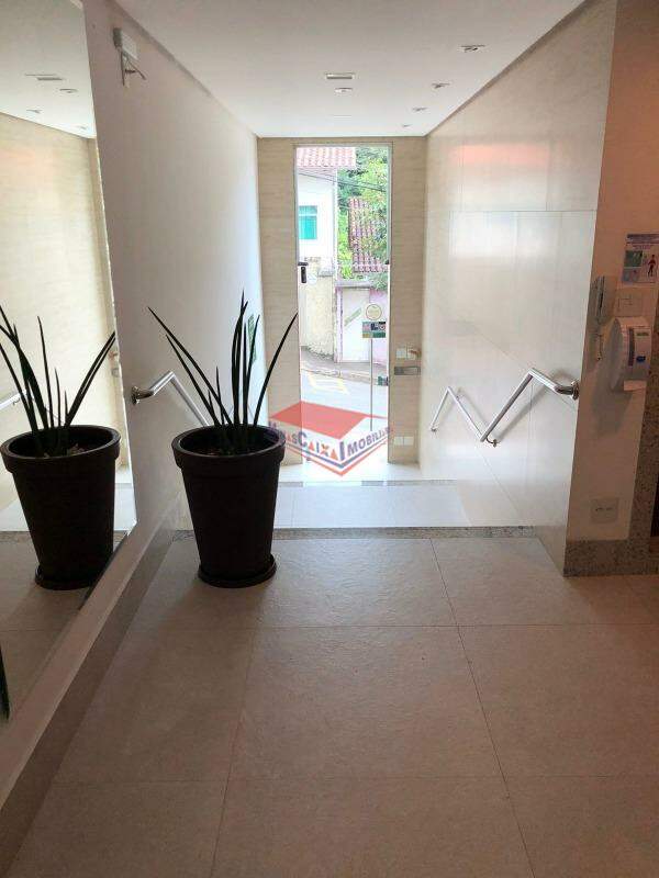 Apartamento à venda com 3 quartos, 107m² - Foto 2